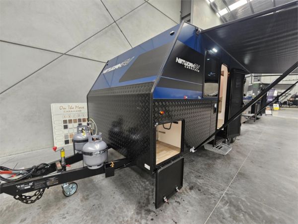 2025 Network RV Caravans 21 Family Bunk Touring Other image