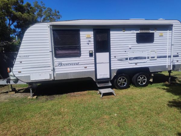 2009 Regent Caravan Brentwood  Full Caravan image