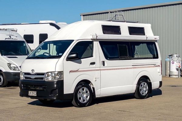 2013 Toyota Hiace Hi-Top Campervan Campervan image