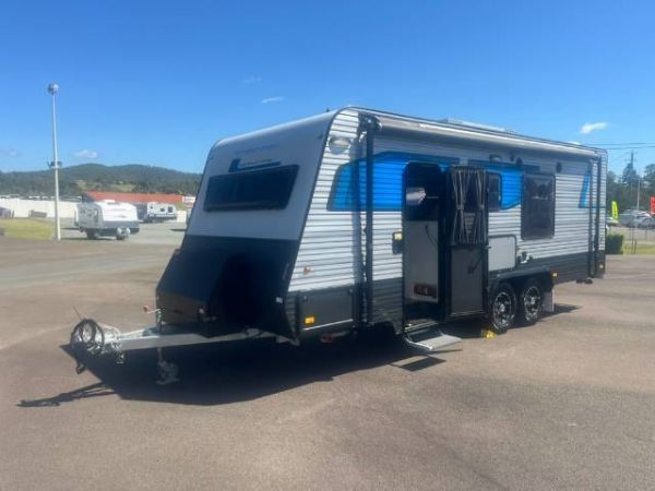 2017 Coromal Element Caravan E661S image