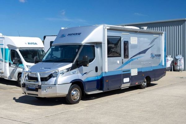 2015 Paradise Inspiration Supreme Motorhome image