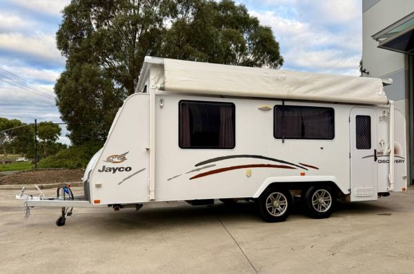 2011 Jayco Discovery Couples 17Ft Pop Top With Combo Toilet And Shower Pop Top image