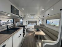 Image for QUEEN COBRA 21’6FT Off-Road 4