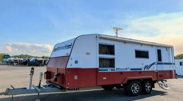 2014 Sunland Winton Caravan image