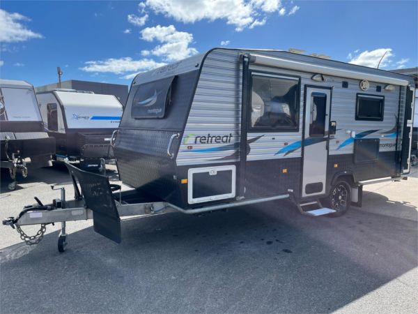 2014 RETREAT MONTAGUE CARAVAN 18ft image