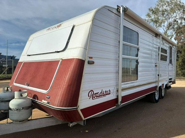 1997 Roadstar Caravan image