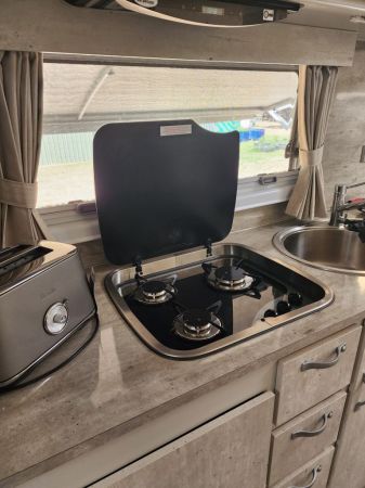 2019 Spaceland Caravan image