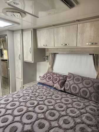 2019 Spaceland Caravan image