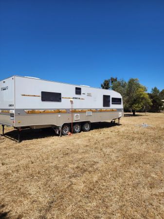 2019 Spaceland Caravan image