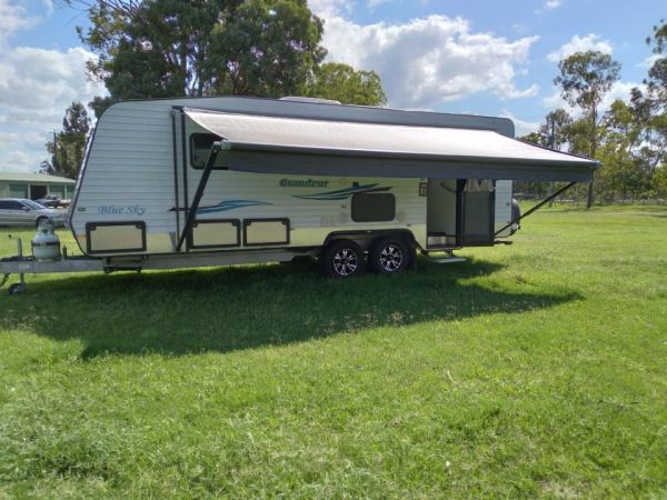 2016 Blue Sky Grandeur Caravan image