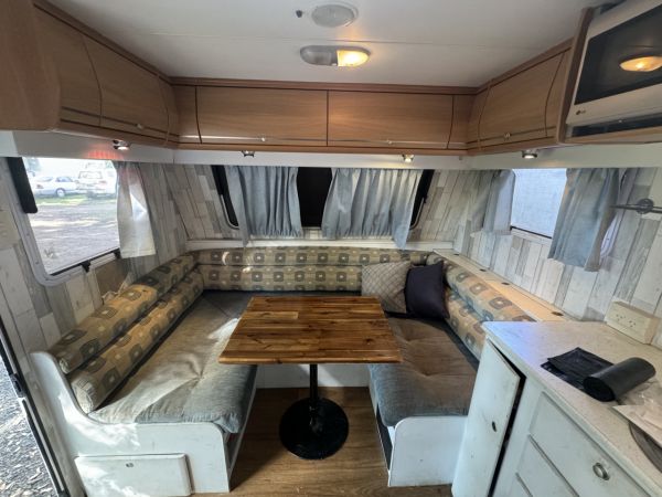 2007 Jayco STERLING Caravan image