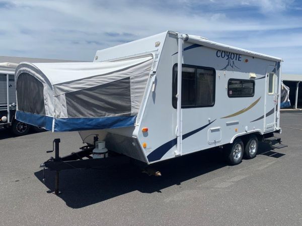 2009 Coyote slide out expander caravan image