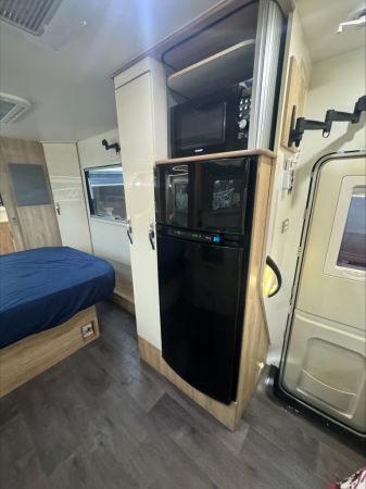 2018 Avan Jensen Caravan image