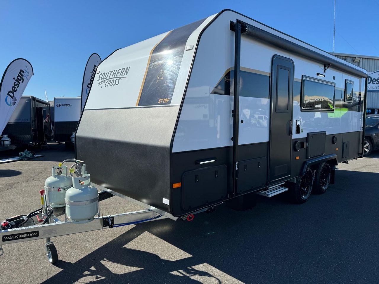 Image for 2024 Southern Cross Signature Series ST19F Touring bunks 0