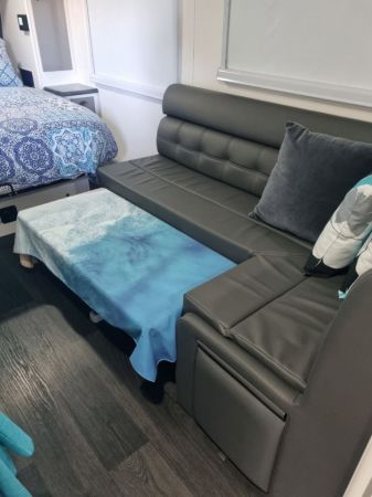 2021 Opal Warrior Caravan image