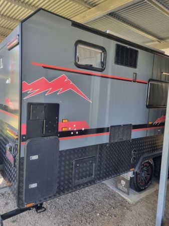 2021 Opal Warrior Caravan image