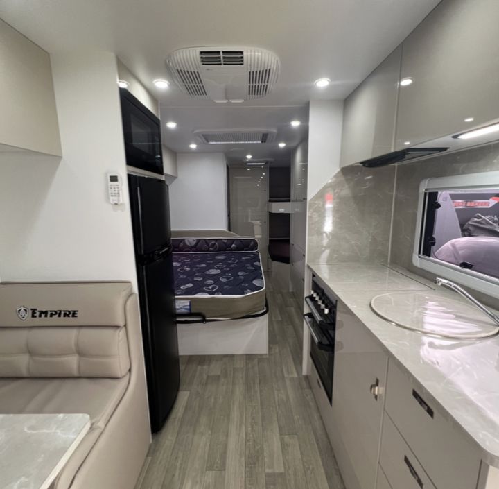 Image for 2023 Empire Luxor Caravan 7
