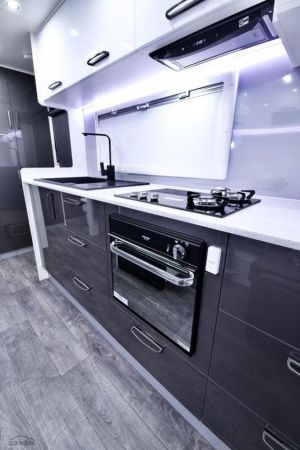 2024 New Age Caravans OZ Classic OZ20ES4 image