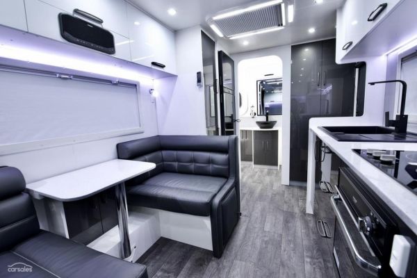 2024 New Age Caravans OZ Classic OZ20ES4 image