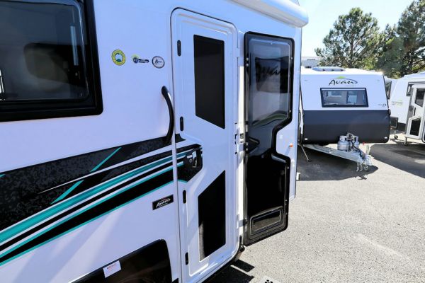 2024 Avan Aspire Caravan 587-1 image