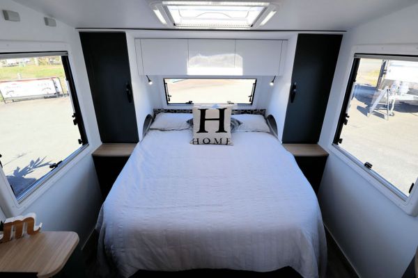 2024 Avan Aspire Caravan 587-1 image