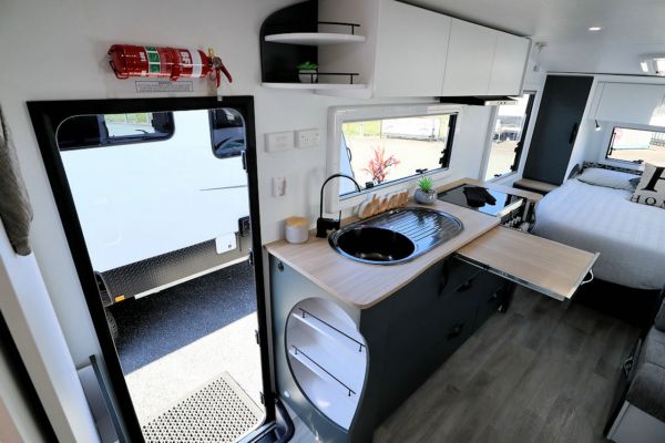 2024 Avan Aspire Caravan 587-1 image