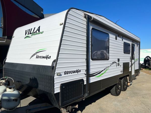 2017 Villa Veronika Caravan image