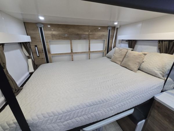 *** Under Offer *** 2019 Royal Flair PIAZZA Caravan image