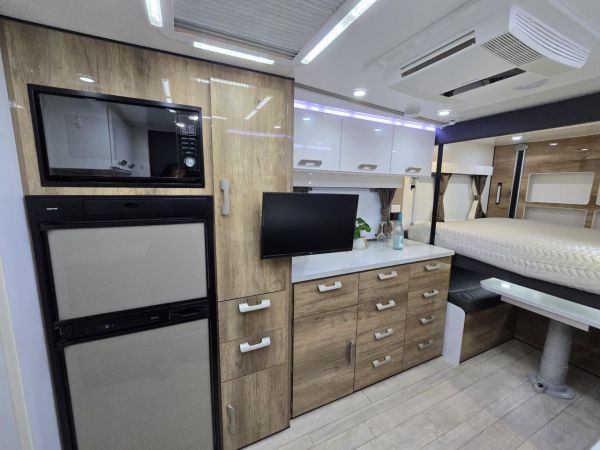 *** Under Offer *** 2019 Royal Flair PIAZZA Caravan image