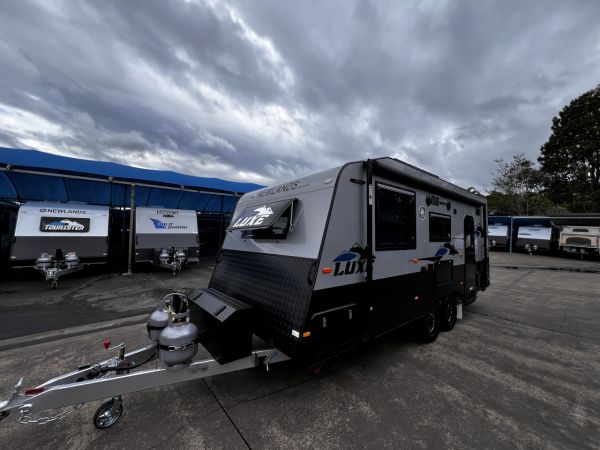 2024 Newlands Luxe 600CAFW Caravan image