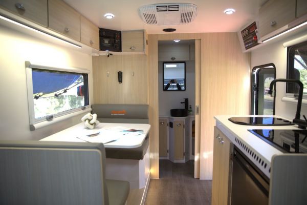 2025 Jawa Retreat Escape Hybrid Caravan image