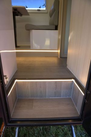 2025 Jawa Retreat Escape Hybrid Caravan image