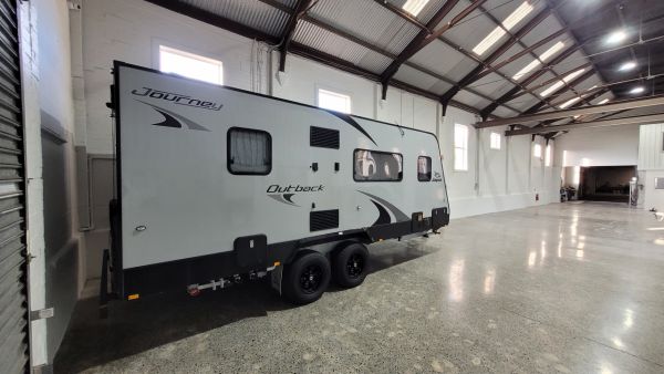 2022 Jayco 19.61-3 Journey Outback Caravan image