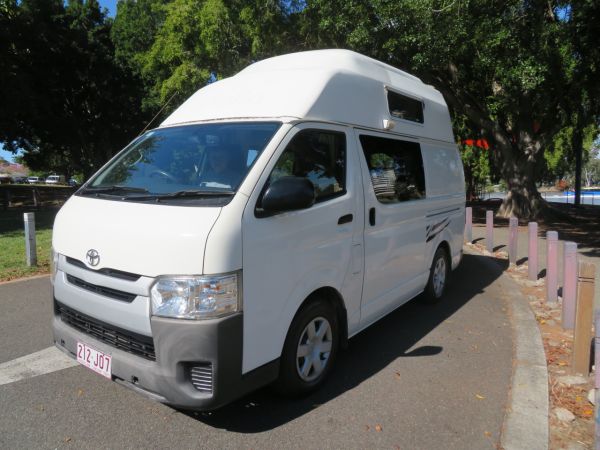 2014 Talvor Hi-Top Adventure Camper Campervan image
