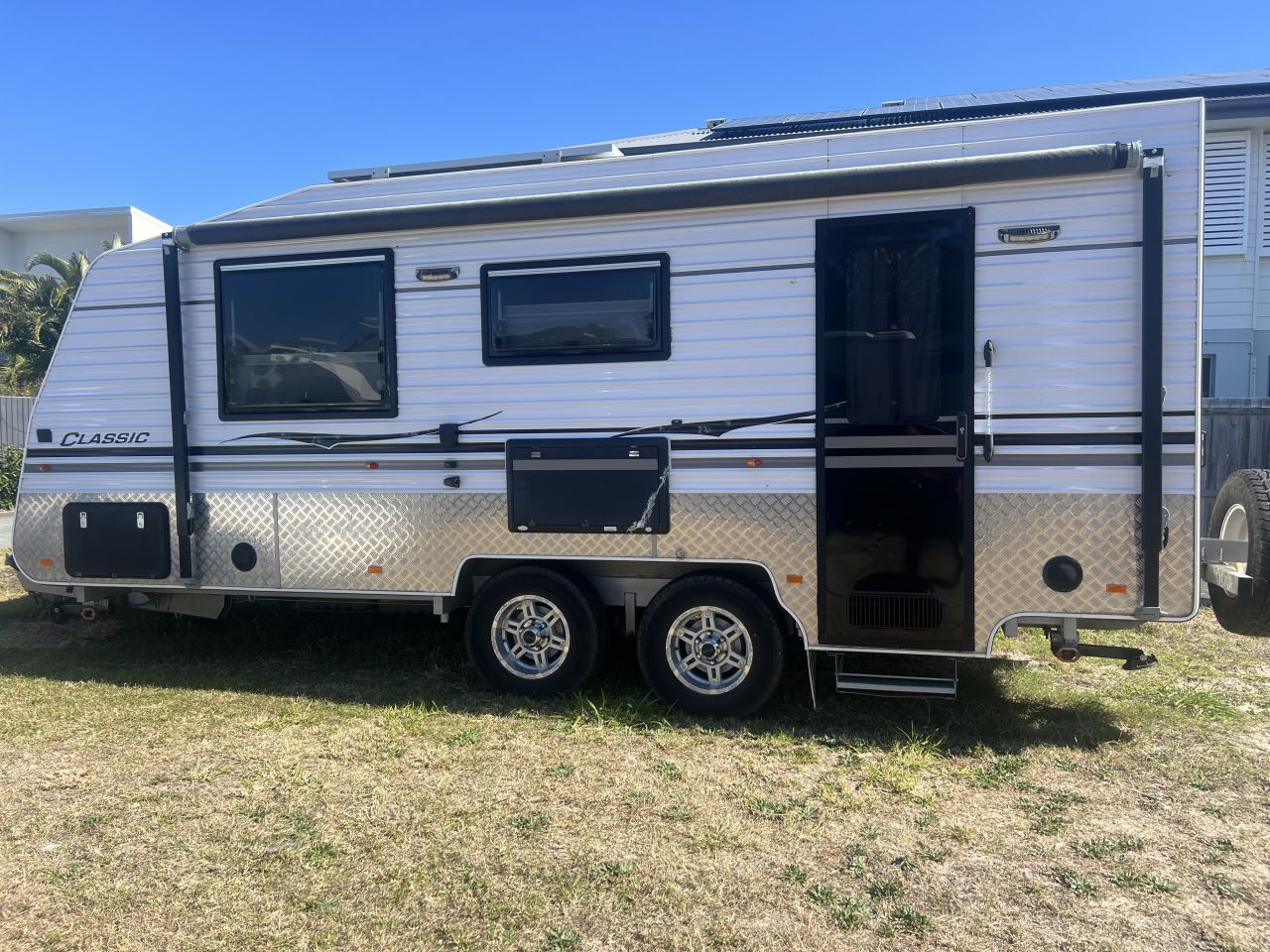 Image for 2019 Surpreme Caravan 0