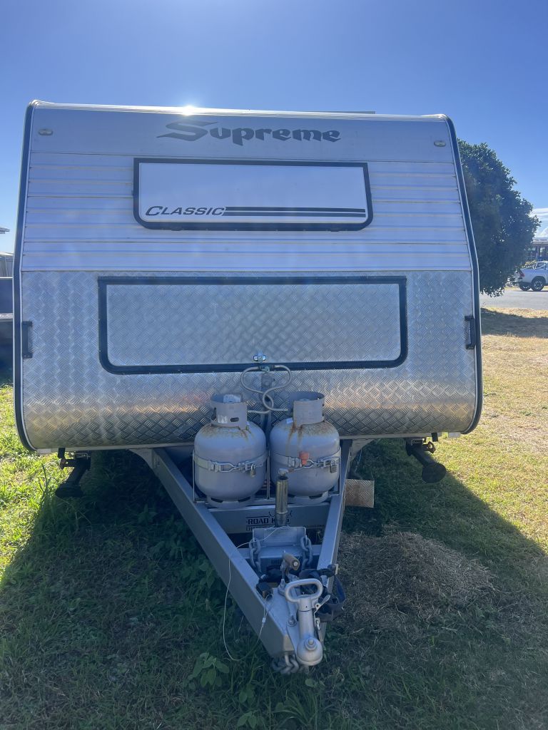 Image for 2019 Surpreme Caravan 1