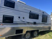 Image for 2019 Surpreme Caravan 3