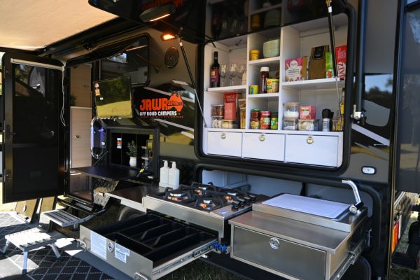 2025 Jawa Infinity Escape 15 Hybrid Pop Top image