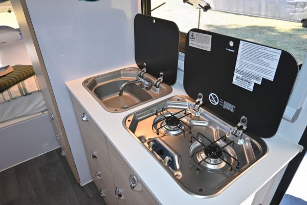 2025 Jawa Infinity Escape 15 Hybrid Pop Top image