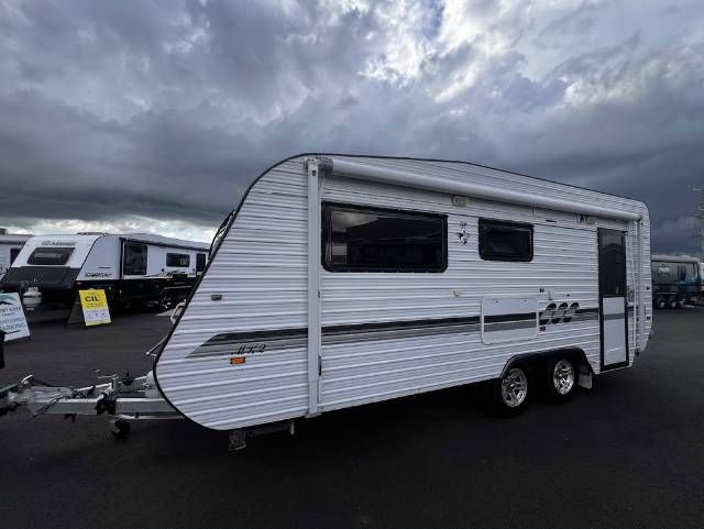 Image for 2008 Crusader Dreamhaven Caravan MK2 0