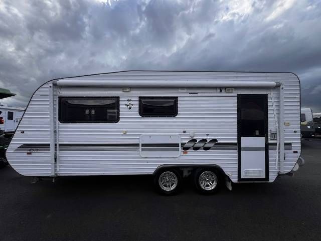 Image for 2008 Crusader Dreamhaven Caravan MK2 1
