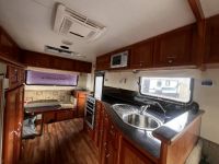 Image for 2008 Crusader Dreamhaven Caravan MK2 15