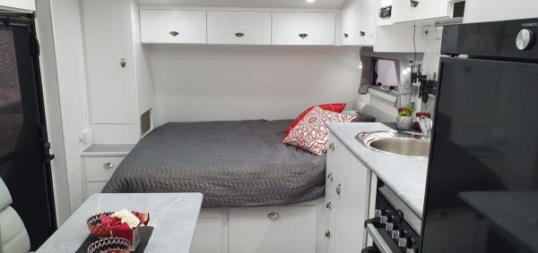 2025 Olympic MARATHON 15'6 Ensuite Caravan image