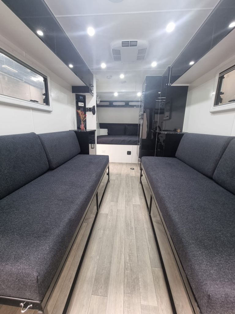 Image for 2024 AUSTAR TOY HAULER PLAYZONE R Toy Hauler 2
