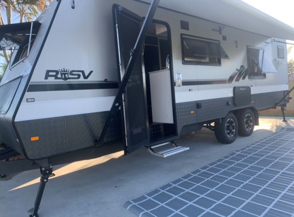2024 Regal RSV Caravan image