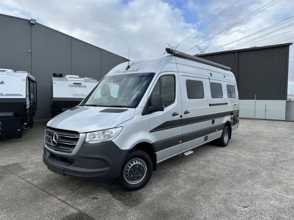 2025 MERCEDES-BENZ Sprinter LWB 519 RWD Regal GT with Electric Bed image