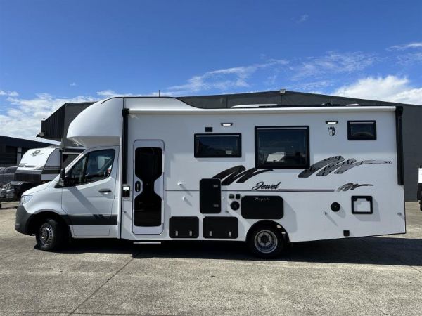 2024 MERCEDES-BENZ Regal Jewel 2-Berth Motorhome image