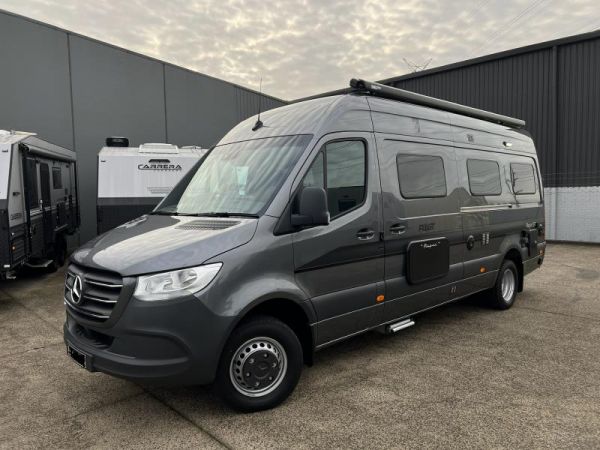 2025 MERCEDES-BENZ Sprinter Regal Grand Tourer image