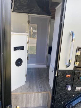 2023 Sunshine Trail Classic 13' Pop Top 2 Caravan Caravan image