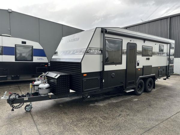 2025 CARRERA iVenture Family 4-Bunk  image